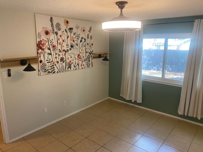 Building Photo - 12019 Stoney Park