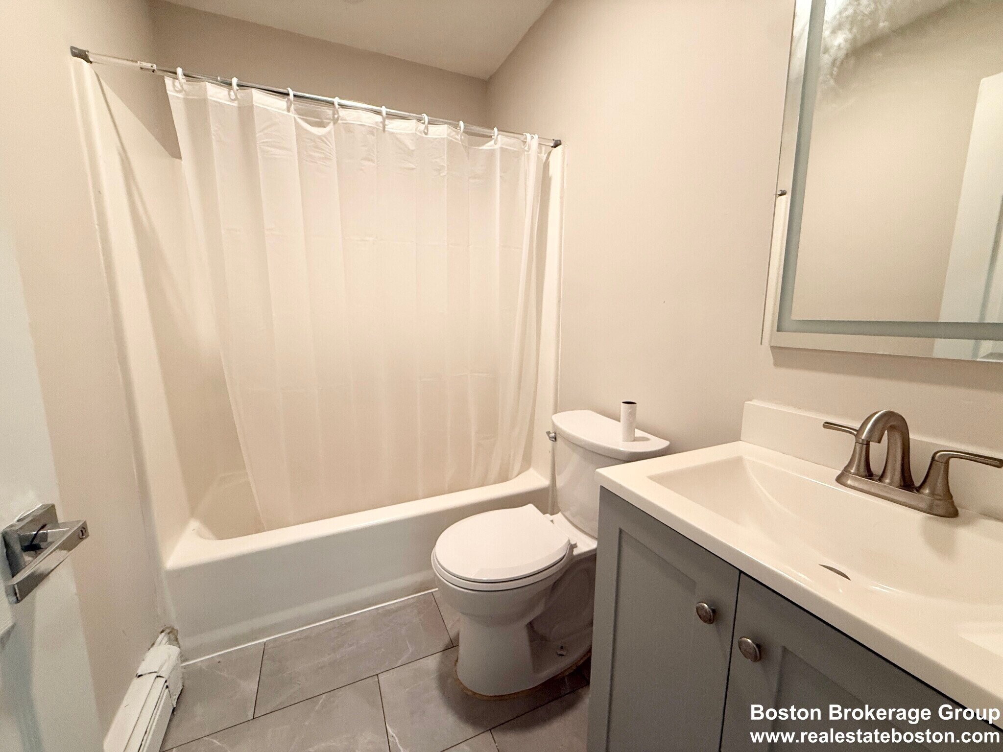 Building Photo - 15 Ruggles St