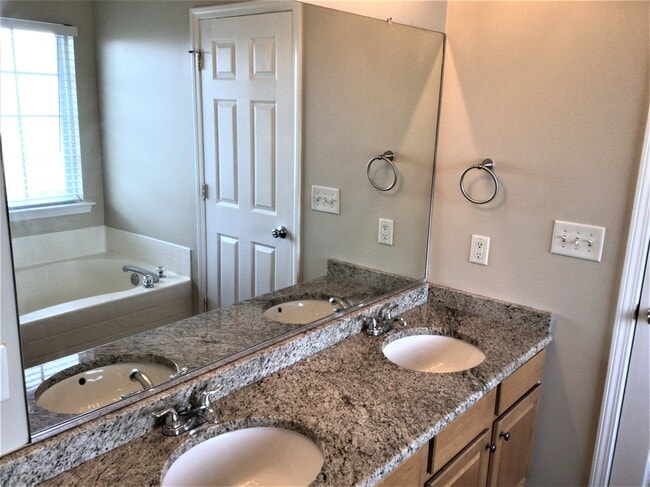 Building Photo - 4328 Karley Ct
