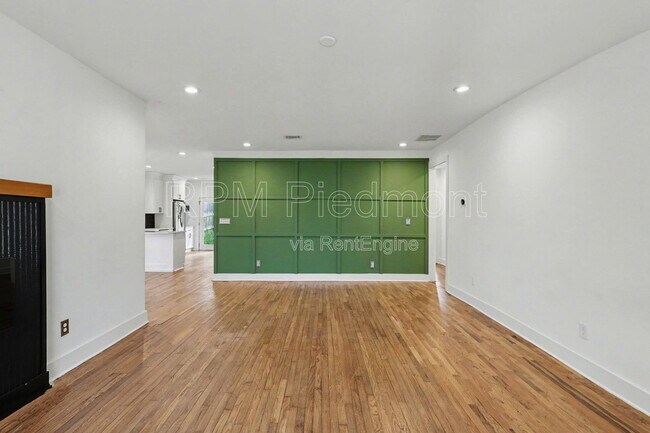 Building Photo - 1326 Blvd Lorraine SW