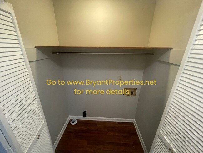 Building Photo - 317 Highland Heights Dr