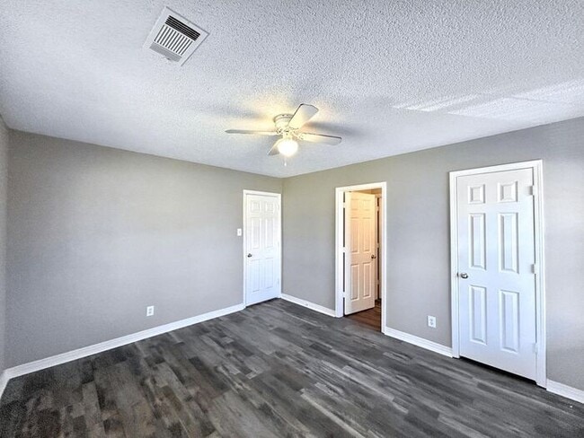 Building Photo - 2777 Caffey St