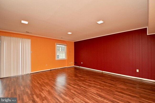 Building Photo - 2481 Windbreak Dr