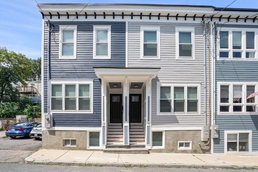 Building Photo - 12 Colebrook St
