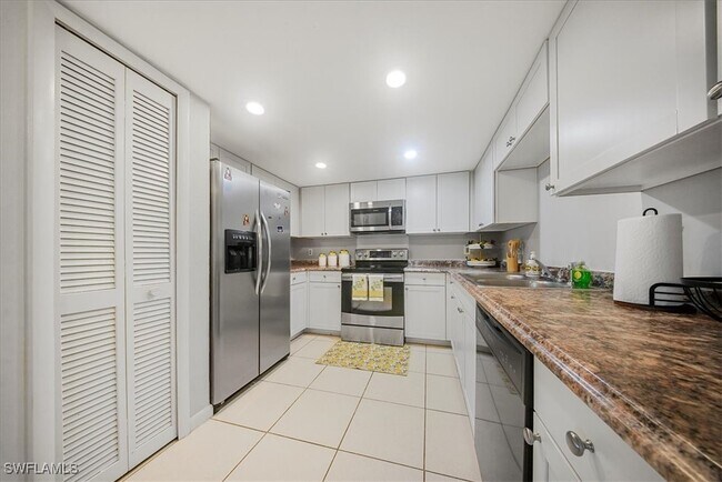 Building Photo - 3170 Seasons Way