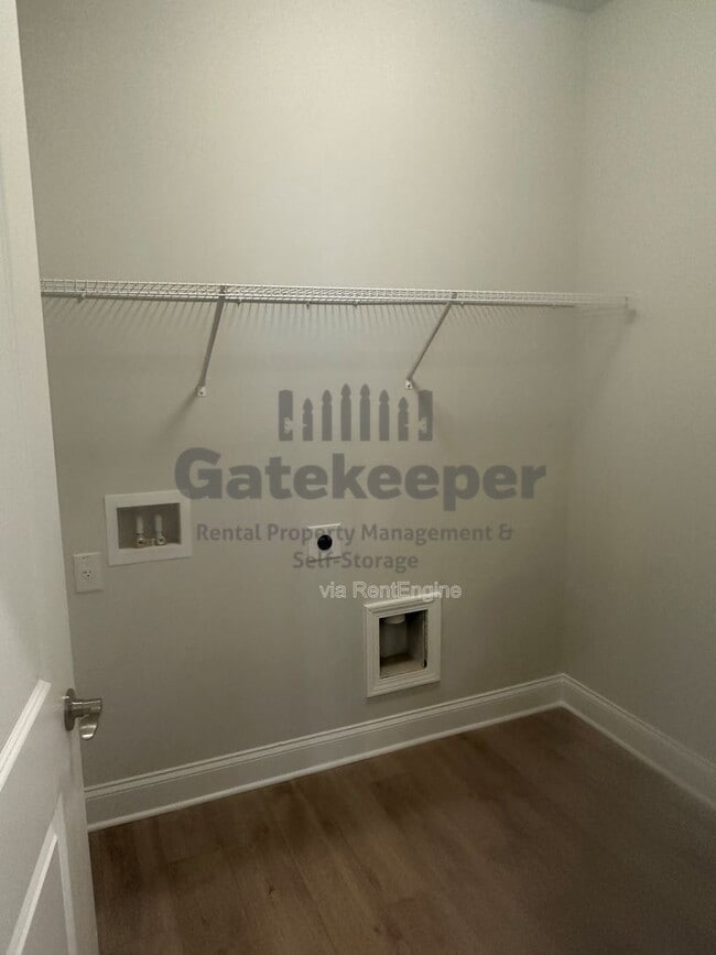 Building Photo - 505 Colebrook Wy