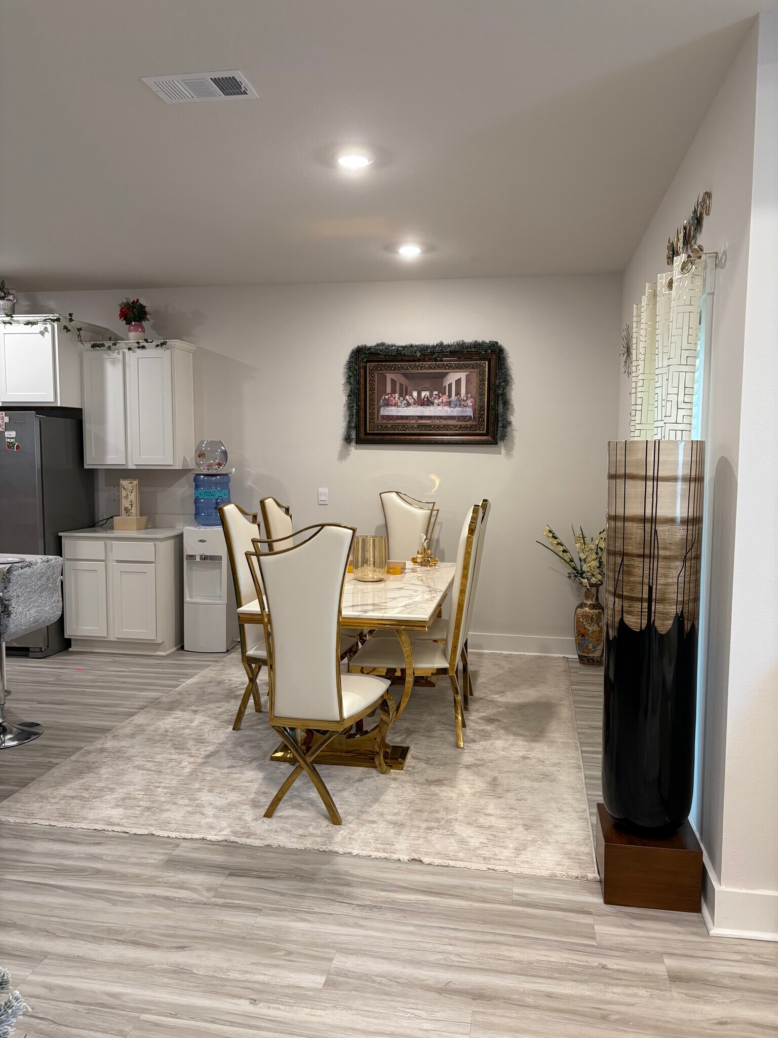 Building Photo - 5832 Sargassum Ln