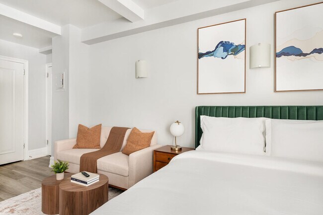 Building Photo - 234 W 73rd St