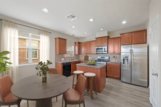 Building Photo - 5934 Carpenters Hollow Court