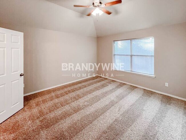 Building Photo - 806 Christine Dr