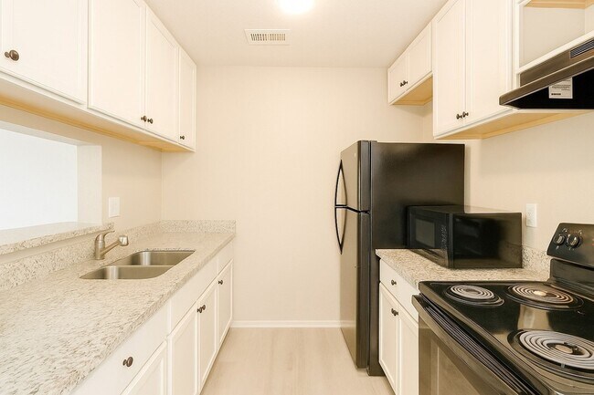 Building Photo - 12659 Ashford Meadow Dr