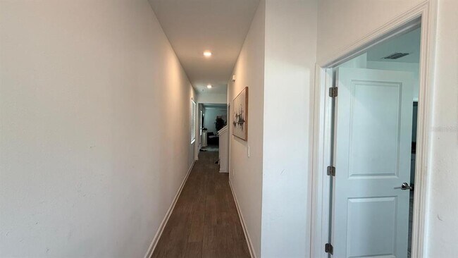 Building Photo - 11200 Listening Dr