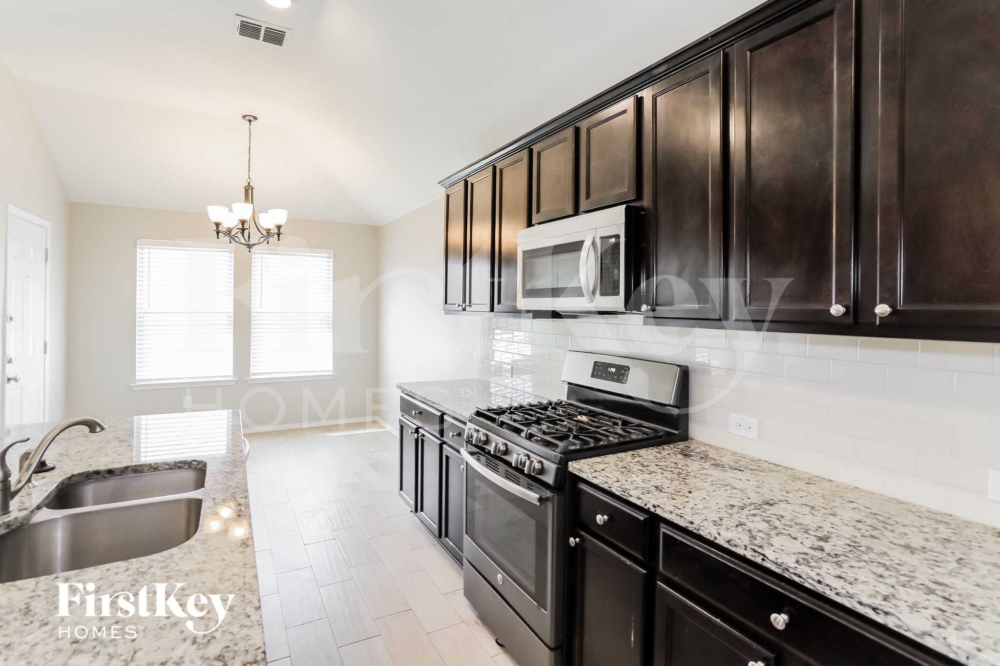 Building Photo - 14541 Serrano Ridge Rd