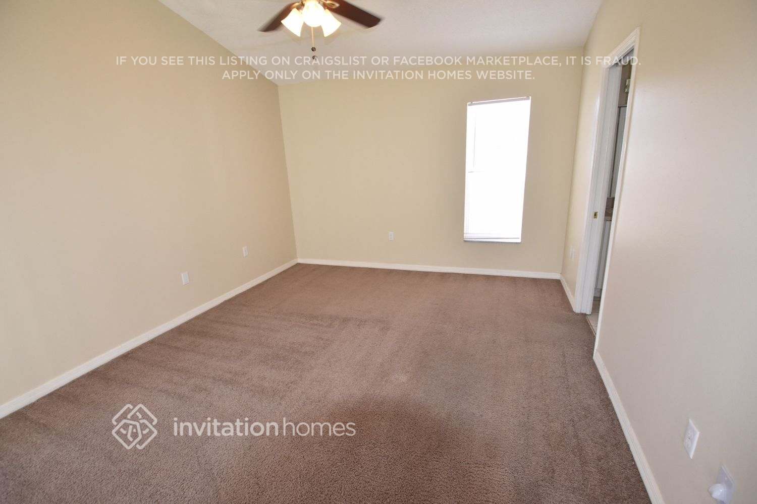 Building Photo - 549 Lancer Oak Dr