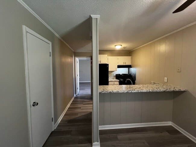 Building Photo - 5874-F Century Oaks Dr