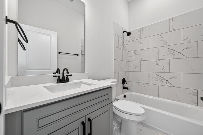 Building Photo - 4330 Avron Dr