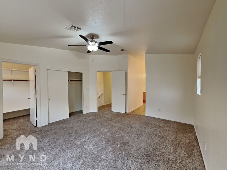 Building Photo - 9564 Belle Esprit St