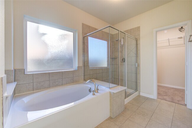 Building Photo - 30243 Twisting Springs Dr