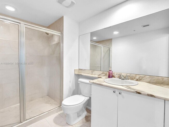 Building Photo - 18800 NE 29th Ave