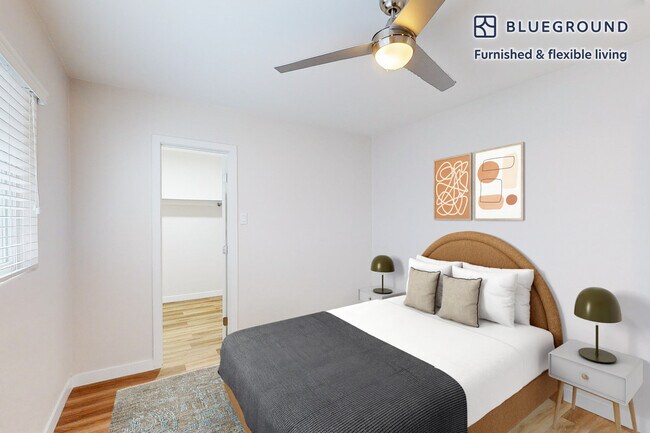 Building Photo - 407 N Broadway