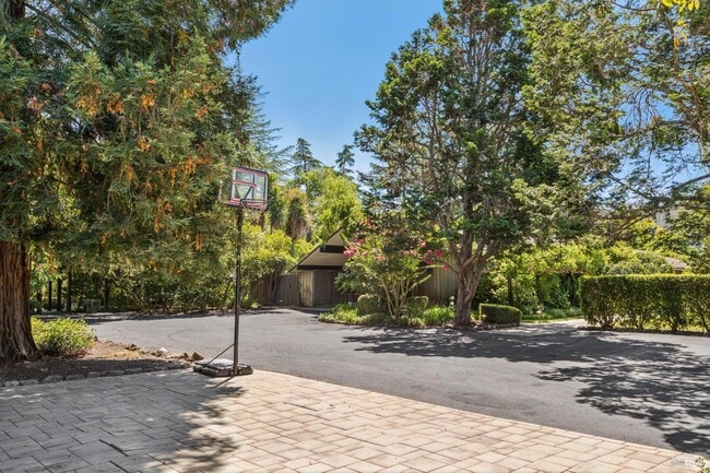 Building Photo - 1819 Zinfandel Ln