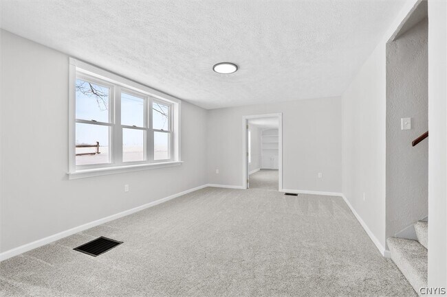 Building Photo - 6982 Webster Rd