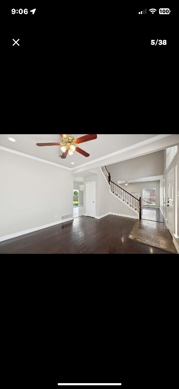 Building Photo - 344 Parkview Dr