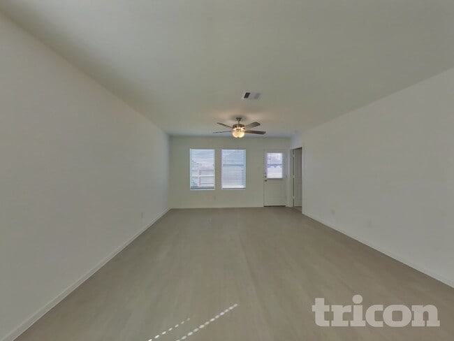 Building Photo - 13035 Shells Ln