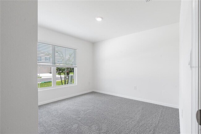 Building Photo - 4762 SW 88th Ln