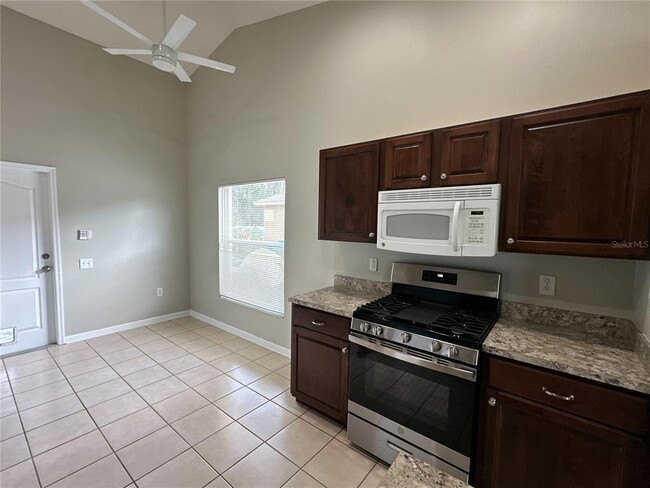 Building Photo - 30747 Burleigh Dr