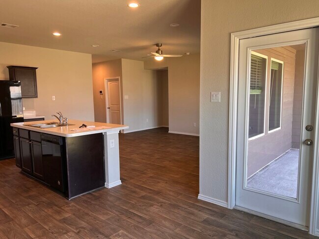 Building Photo - 5439 Creekside Ridge Trail