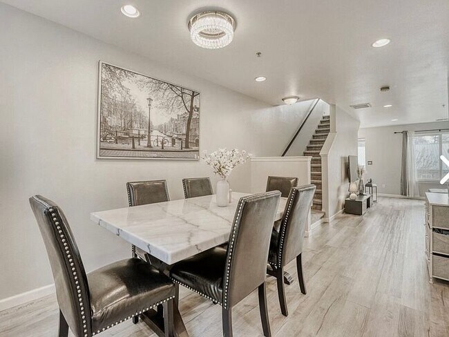 Building Photo - 17625 79th Ave Ct E