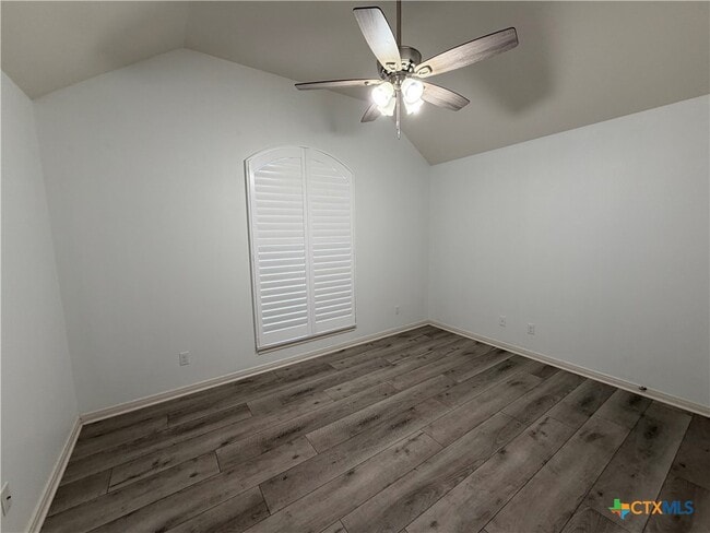 Building Photo - 115 Sandstone Ct