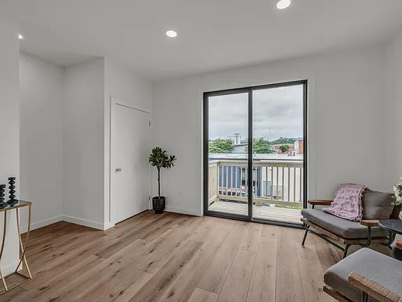 Building Photo - Modern Luxury Meets Everyday Comfort | 2025-Built 2BR Townhome | Near Southside Living