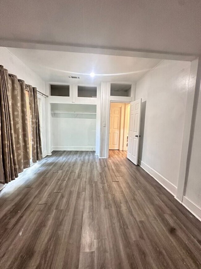 Building Photo - Charming 3 Bed / 1 Bath Home in the Heart of the Tower District