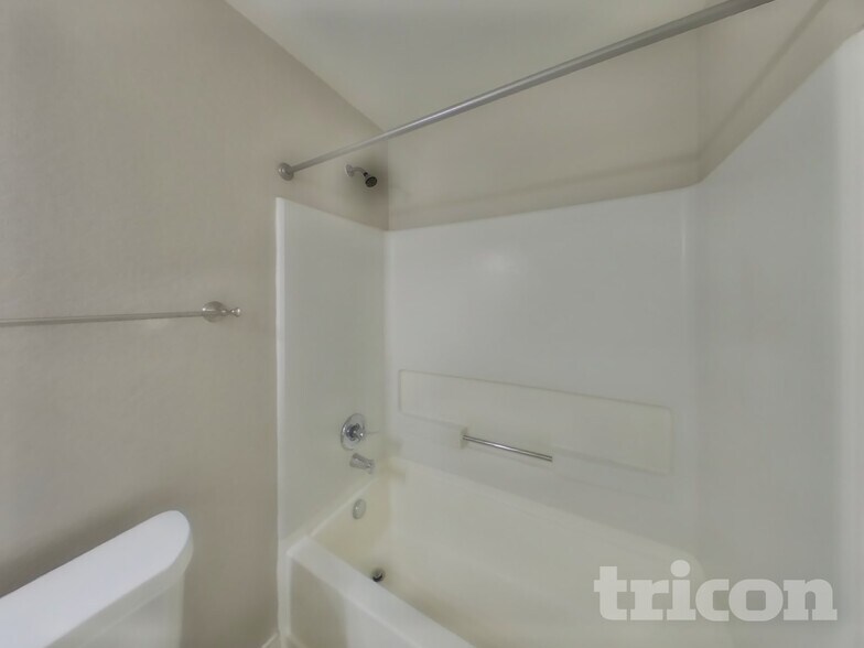 Building Photo - 7902 Brazoria Park