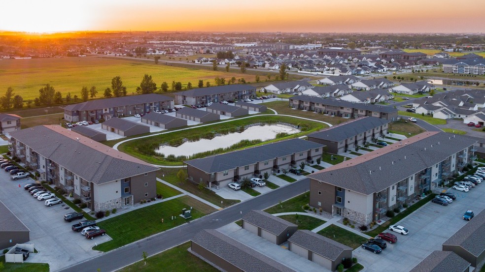 Building Photo - Cottage Grove Apartments & Townhomes