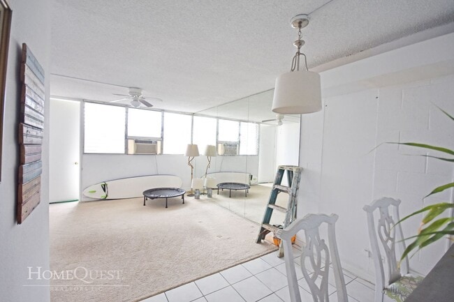 Building Photo - View!  2/1/1 - Mountain View Terrace - $23...