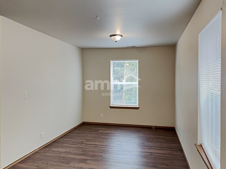 Building Photo - 18126 96th Ave E