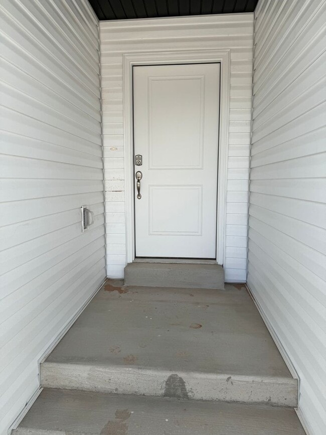 Building Photo - 2958 W Graham Lp