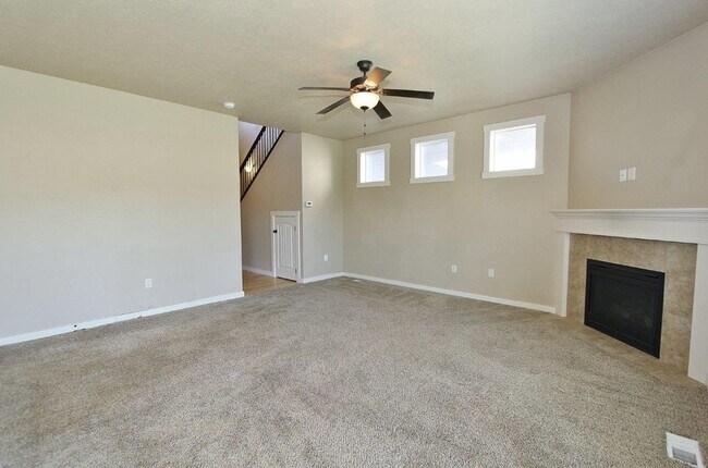 Building Photo - Immaculate home nestled in SE Boise