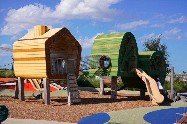 Building Photo - 7912 Ella Lee Ln