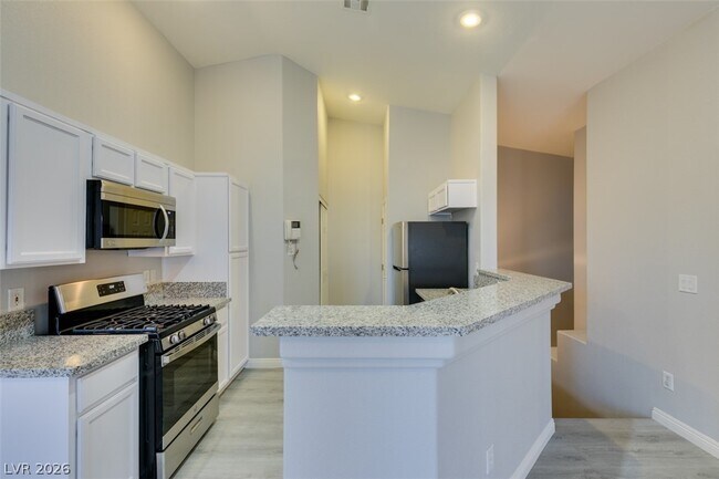 Building Photo - 6568 Strolling Plains Ln