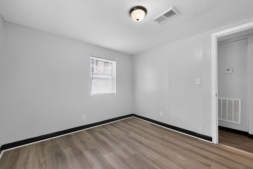 Building Photo - 1626 Telfair St Ln