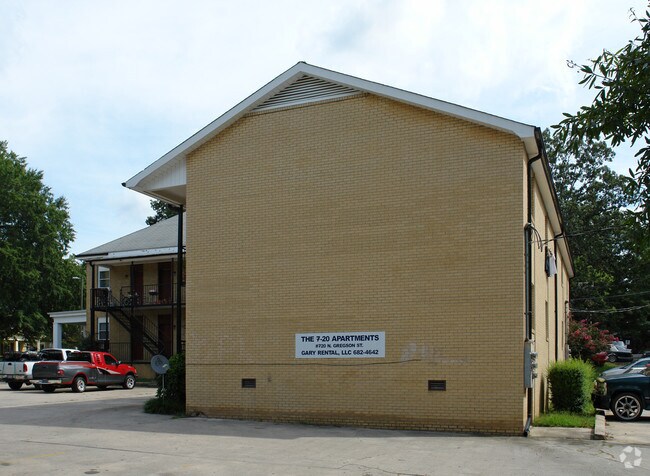 Building Photo - The 7-20 Apartments
