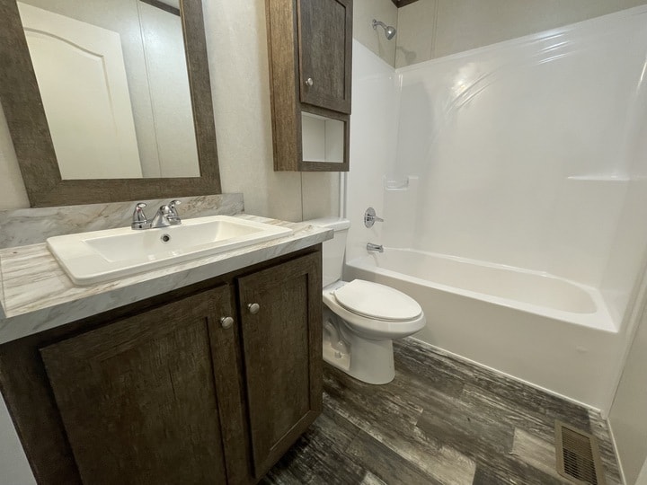 Building Photo - 16035 Villaire Ave