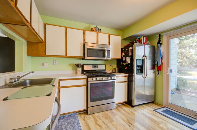 Building Photo - 1608 Normantown Rd