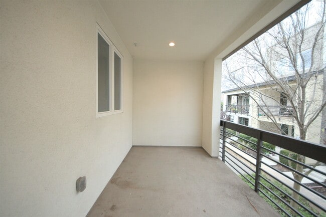 Building Photo - 5590 El Dorado Ln