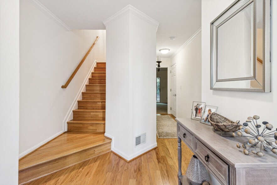 Building Photo - 607 Snow Goose Ln