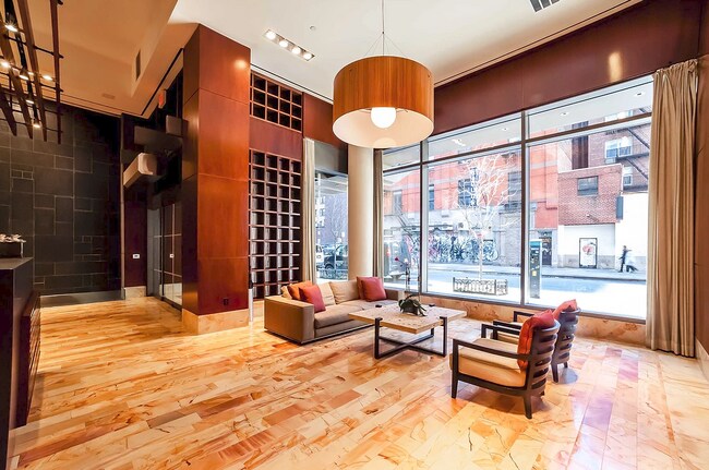 Building Photo - 735 6th Ave